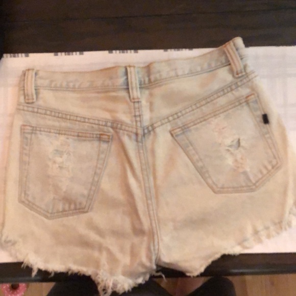 MINKPINK small ripped jean short shorts - Picture 4 of 8